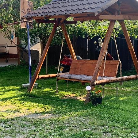 Casa Mari Hotel Cîrţişoara Buitenkant foto